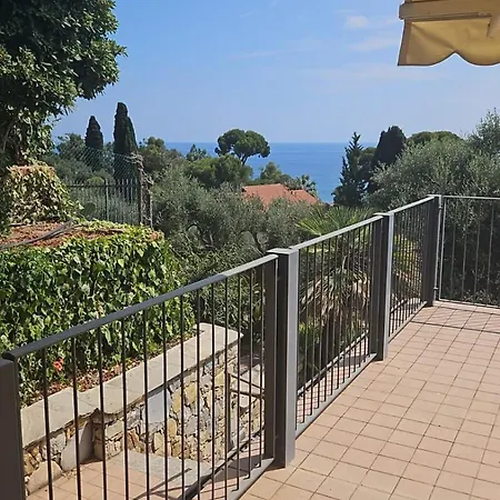 Between Sky And Sea - Panoramic Terrace With Sea View And Shared Pool, 500m From The Beaches