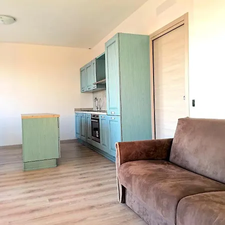 Between Sky And Sea - Panoramic Terrace With Sea View And Shared Pool, 500m From The Beaches Imperia