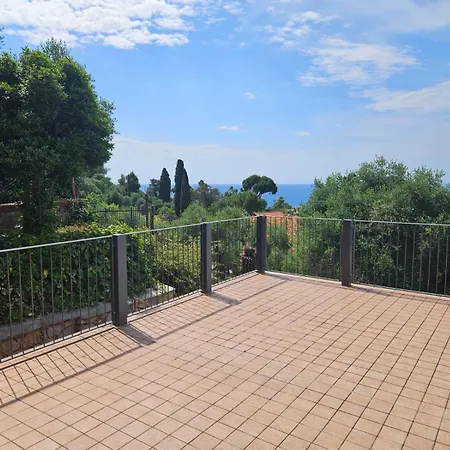 Between Sky And Sea - Panoramic Terrace With Sea View And Shared Pool, 500m From The Beaches Casa vacanze *