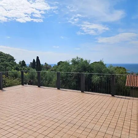Casa de Férias Between Sky And Sea - Panoramic Terrace With Sea View And Shared Pool, 500m From The Beaches *